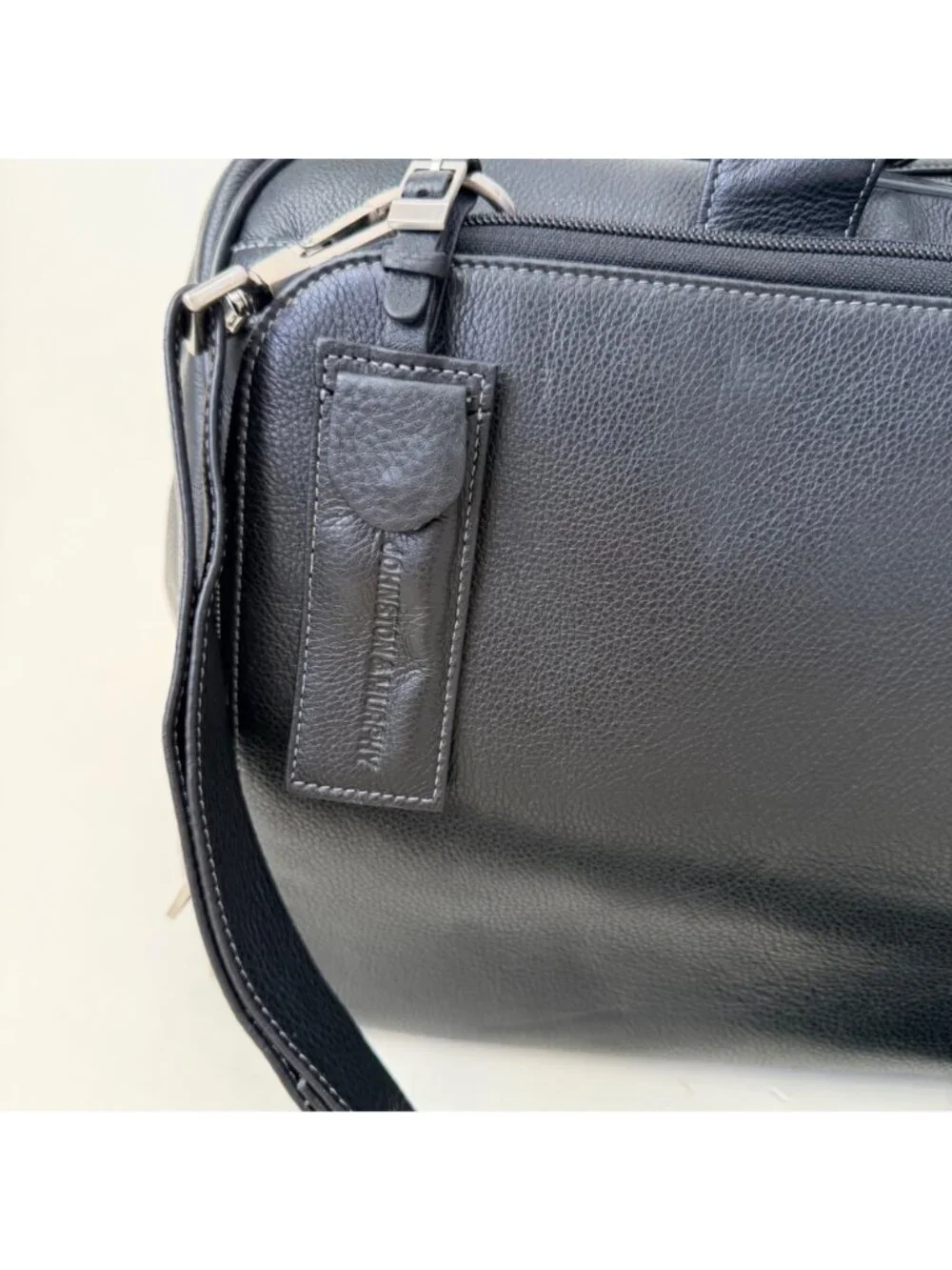Johnston & Murphy Black Leather Duffel Bag Weekender Travel Carry-On Cabin Bag